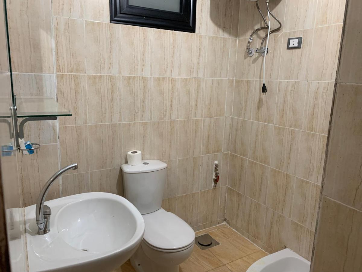 Royal Hotel Qinā Екстериор снимка